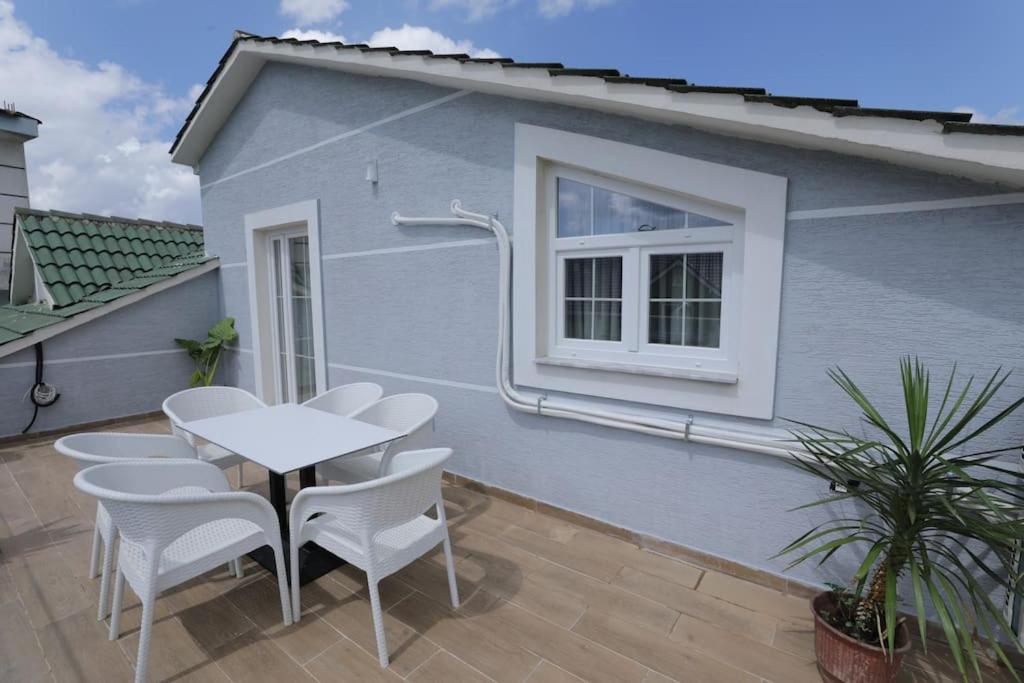 Apartment At Lila Tirana